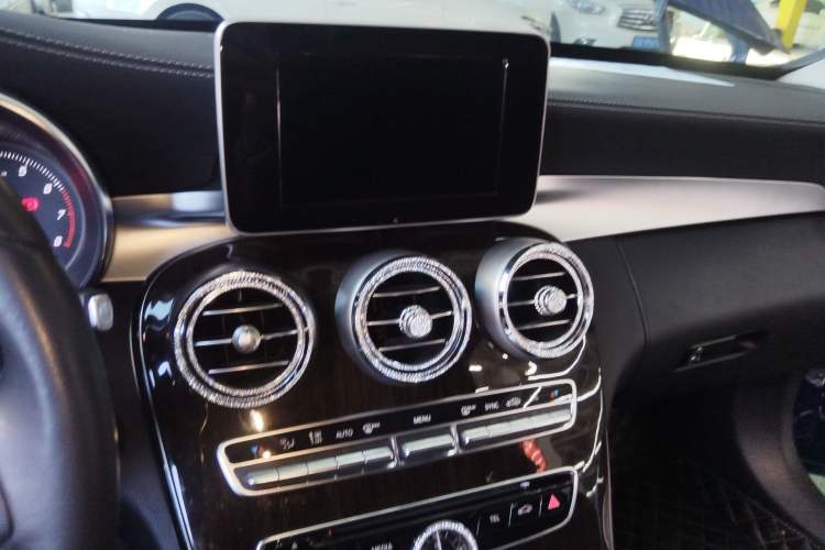 Used Mercedes-Benz C-Class 2017 Facelift C 200 L
