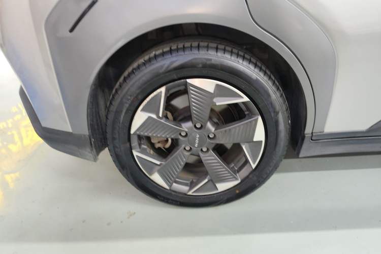 Used AION Y 2022 70 Intelligent Edition Lithium Iron Phosphate