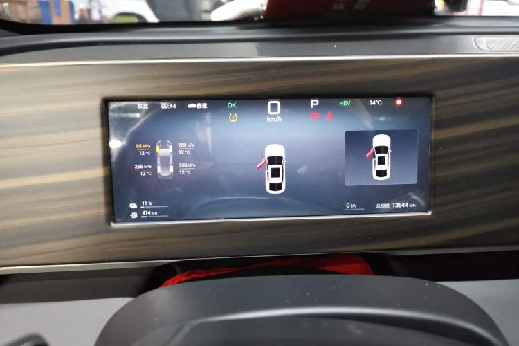 Used BYD Qin L 2025 DM-i Smart Drive 120KM Superior Model
