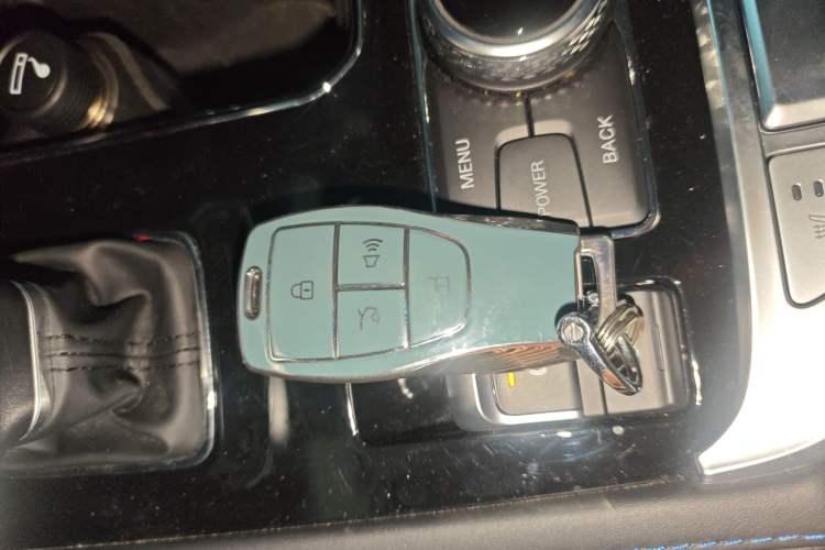 Used  BJ40 2023 2.0T Automatic Four-Wheel Drive Urban Hunter Edition Prestige Version