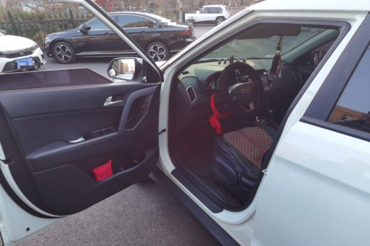 Used Hyundai ix25 2015 1.6L Automatic Two-Wheel Drive Smart GLS Trim
