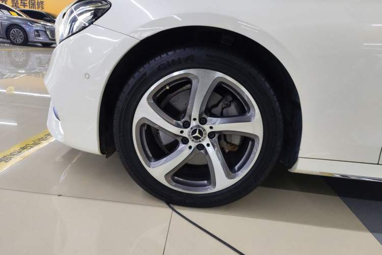 Used Mercedes-Benz E-Class 2018 E 200 L Sport 4MATIC
