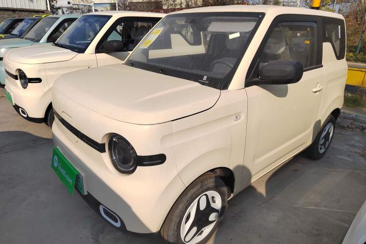 Used Geely Galaxy Panda 2025 210 km – Yuanqi Bear