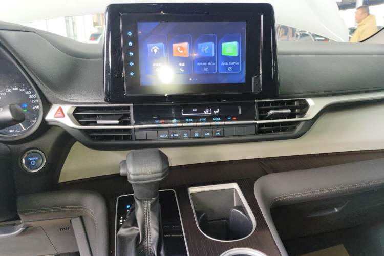 Used Toyota Sienna 2021 2.5L Hybrid Comfort Edition