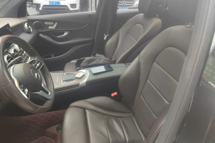 Used Mercedes-Benz GLC 2020 Facelift GLC 300 L 4MATIC Dynamic Edition
