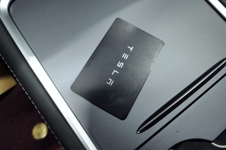 Used Tesla Model Y 2022 Rear-Wheel-Drive Version
