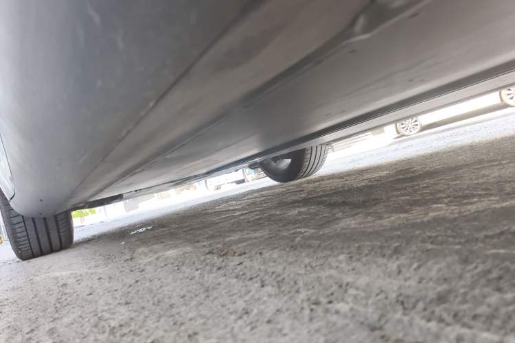 Used Tesla Model Y 2023 Rear-Wheel-Drive Version
