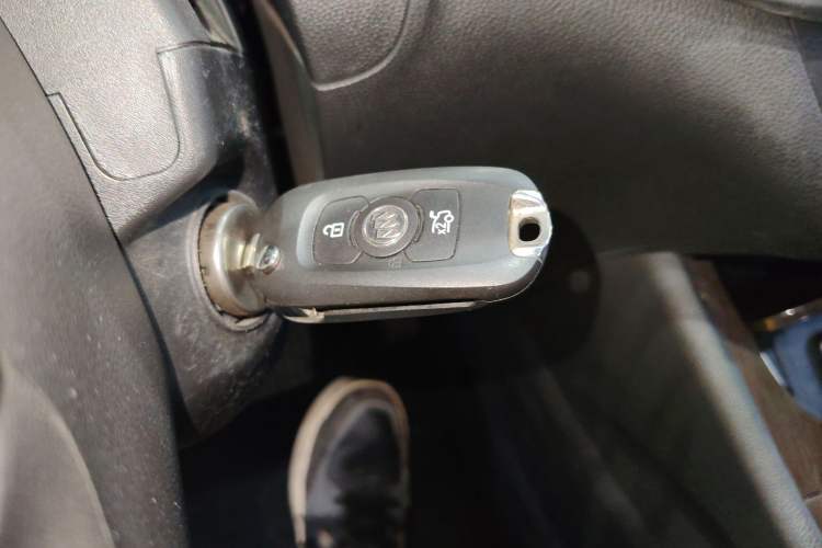 Used Buick Verano 2019 Sedan 20T Dual-Clutch Leading Model