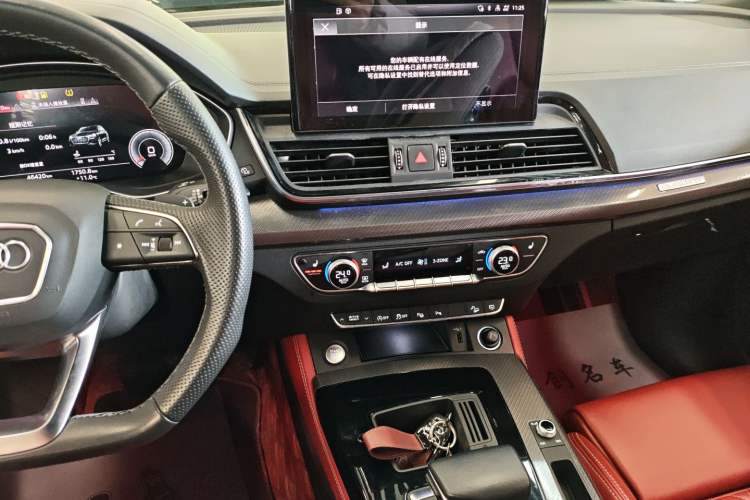 Used Audi Q5L Sportback 2022 40 TFSI Luxury Model
