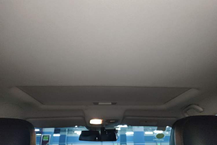 Used Changan CS75 2016 1.8T Automatic Elite Model China V Standard
