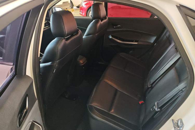 Used Ford Escort 2015 1.5L Automatic Fashion Model
