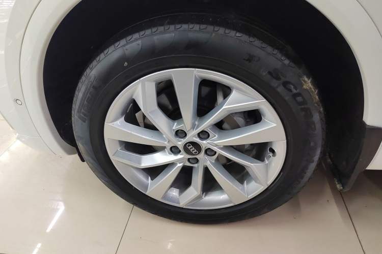 Used Audi Q5L 2022 Updated 40T Luxury Dynamic Edition
