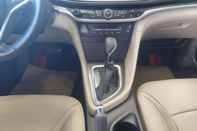 Used Buick GT 2019 15T Dual-Clutch Connected Elite Model China VI
