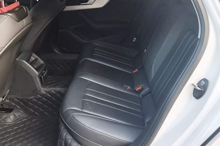 Used Audi A4L 2022 40 TFSI Fashion Dynamic Model