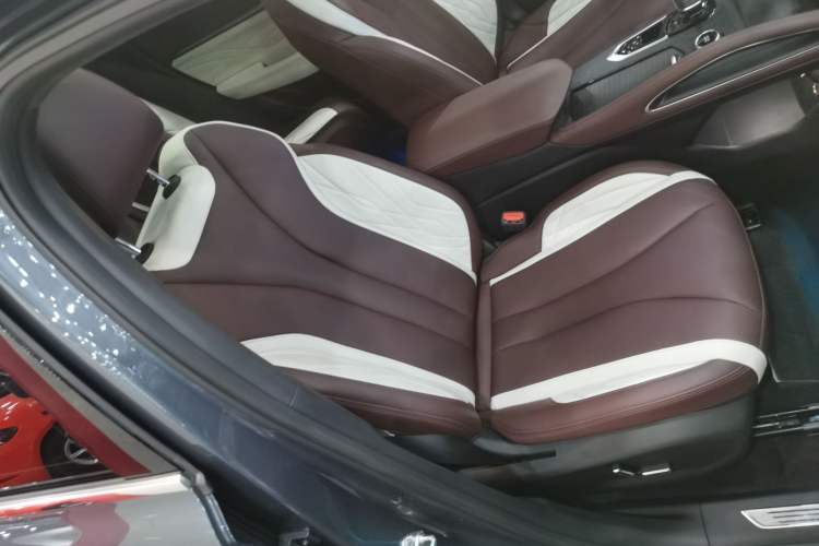 Used Geely Auto Monjaro L 2021 2.0TD DCT EVO Two-Wheel Drive Smart Luxury Version
