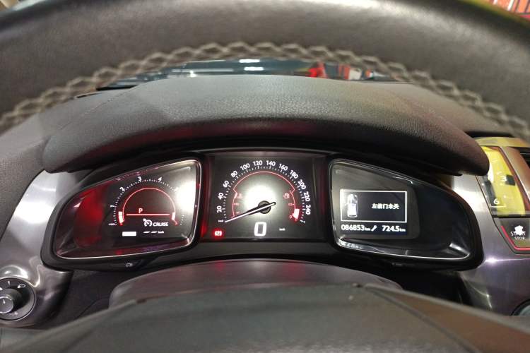 Used DS 5 2014 1.6T Luxury Edition THP160
