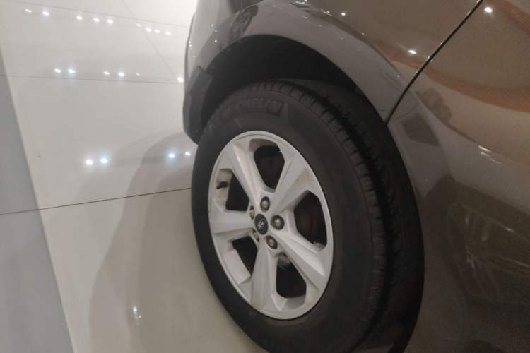 Used Ford Edge 2015 2.0T GTDi Two-Wheel-Drive Elite Edition