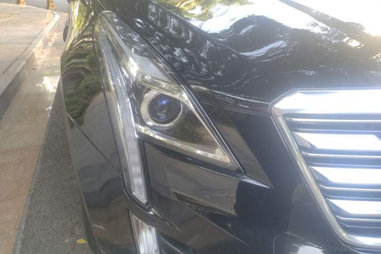 Used Cadillac XT5 2016 25T Luxury Model
