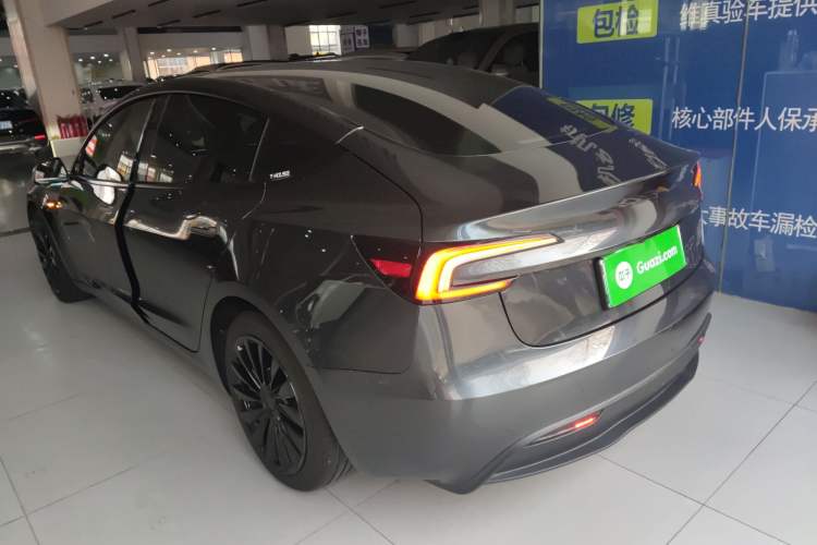 Used Tesla Model 3 2023 Rear-Wheel-Drive Version
