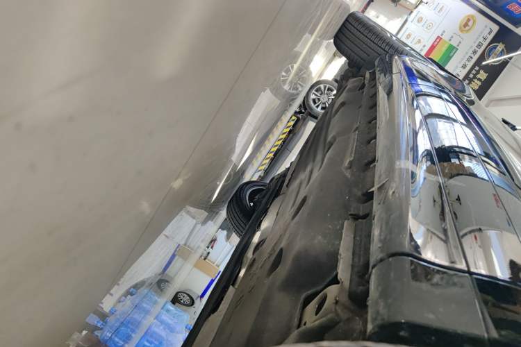 Used Land Rover Range Rover Evoque 2021 Range Rover Velar 249 PS R-Dynamic S Performance Edition
