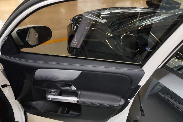 Used Mercedes-Benz GLB 2020 GLB 180 Dynamic Edition
