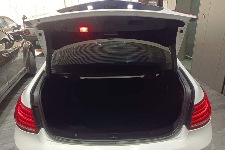 Used Mercedes-Benz E-Class (Import) 2016 E 200 Coupe Dynamic Edition