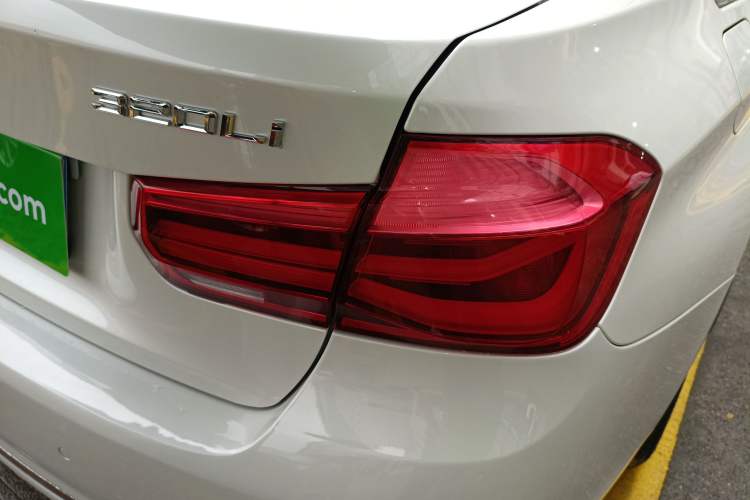 Used BMW 3 Series 2016 316Li Fashion Model
