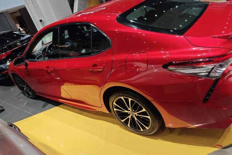 Used Toyota Camry 2018 2.0S FENGSHANG Edition
