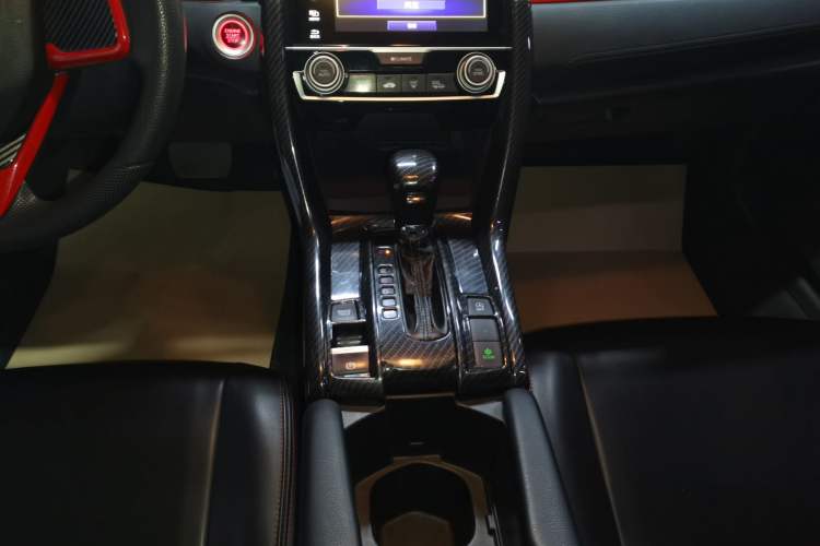 Used Honda Civic 2016 220TURBO CVT Luxury Edition
