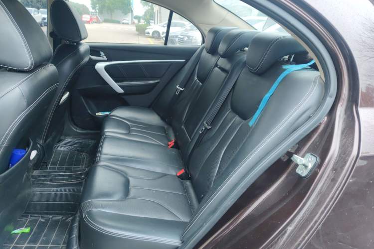 Used Geely Auto Emgrand 2017 Sedan Million Edition 1.5L Manual - Upward Version
