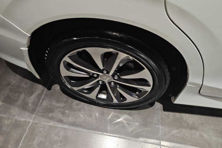 Used Honda Jade 2017 210TURBO CVT Fashion Edition 5-seater
