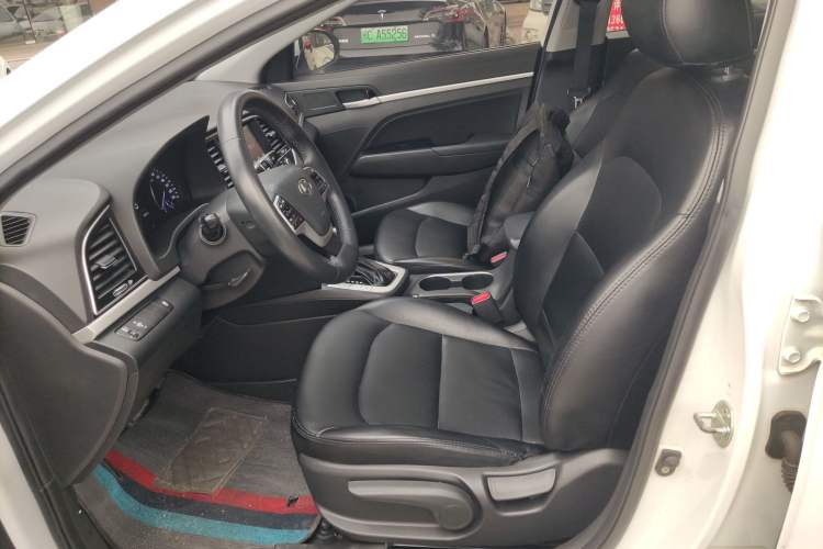 Used Hyundai Elantra 2016 1.6L Automatic ZhiXuan – Elite Version