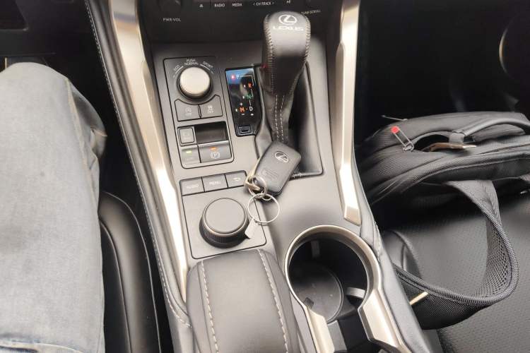 Used Lexus NX 2015 200 Front-Wheel Drive X-Trail SE Edition
