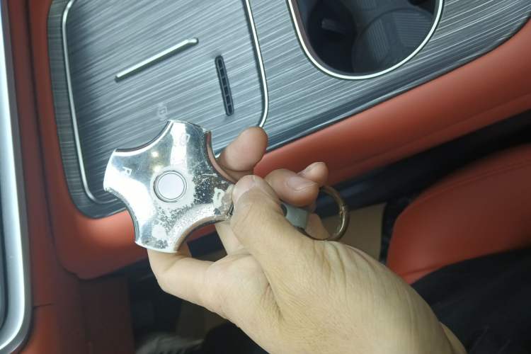 Used  eπ008 2024 210Max Range-Extended Version 6 Seats
