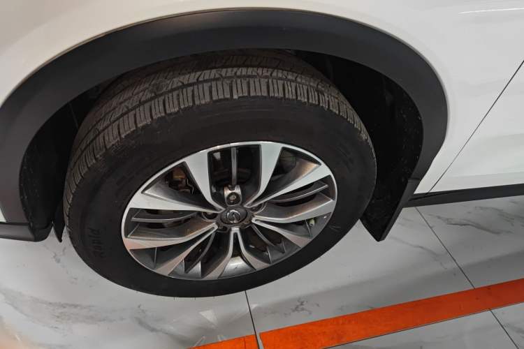 Used GAC Trumpchi GS8 2017 320T Two-Wheel Drive Luxury Smart Connectivity Version (7 Seats)