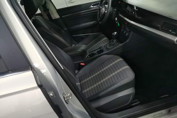 Used Volkswagen Lavida 2021 1.5L Automatic Vision Edition
