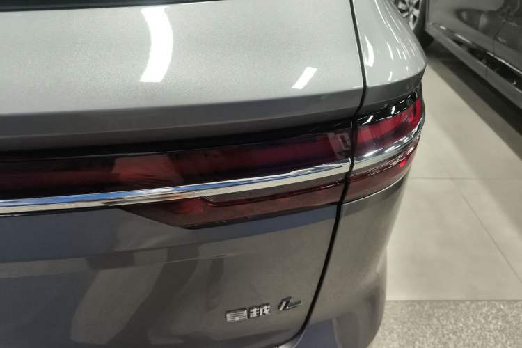 Used Geely Auto Monjaro L 2024 2.0TD High-Power Automatic Two-Wheel Drive Yunqi Version
