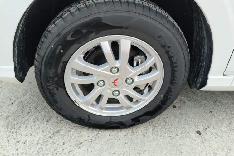 Used Wuling Hongguang 2021 1.5L Facelifted S Comfort Version with Electric Power Steering LAR
