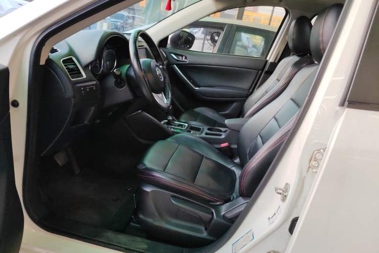 Used Mazda CX-5 2015 2.0L Automatic Two-Wheel Drive Urban Version
