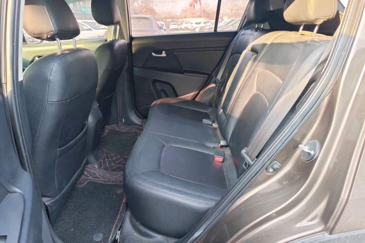 Used Kia Sportage R 2015 2.0L Manual Two-Wheel Drive GL Model