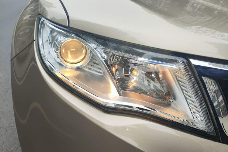 Used Geely Auto Emgrand X7 Sport 2016 2.0L Manual Smart Connect Version