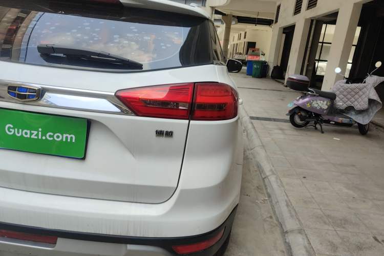 Used Geely Auto Emgrand X7 Sport 2016 1.8TD Automatic ZhiShang Model
