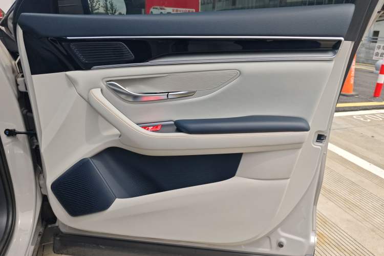 Used BYD Song PLUS New Energy 2024 HONOR Edition DM-i 150km Flagship PLUS
