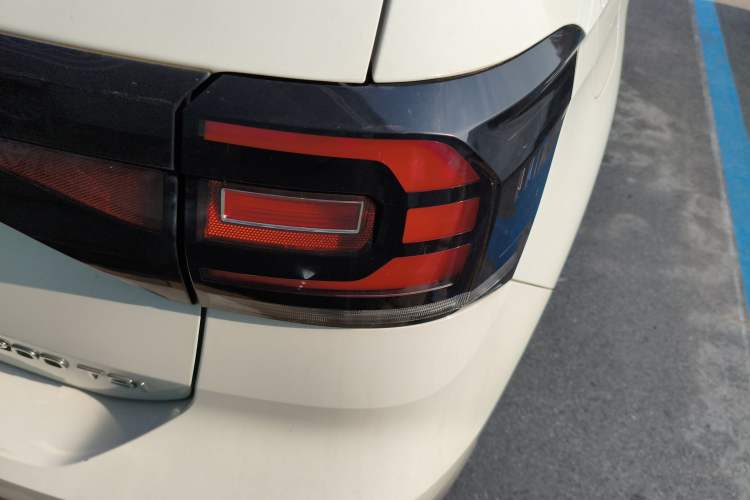 Used Volkswagen Tacqua 2021 200TSI DSG JoyConnect Edition
