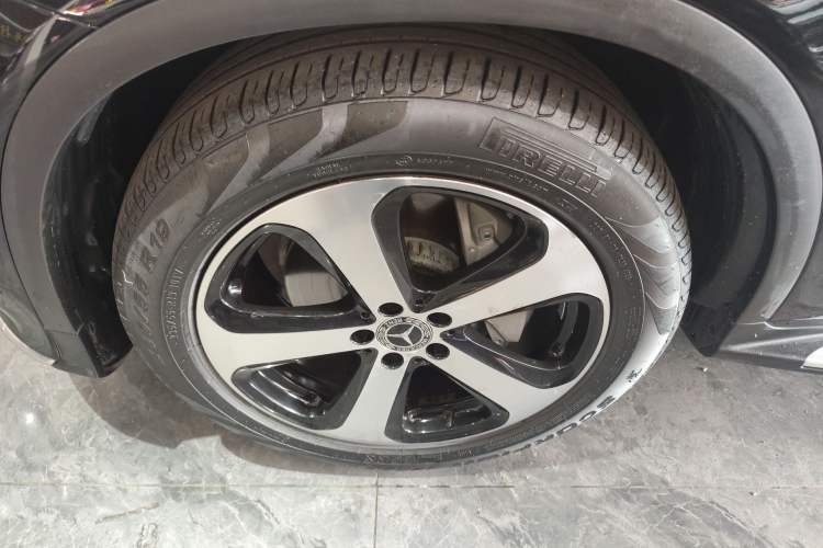 Used Mercedes-Benz GLC 2019 GLC 260 4MATIC Luxury Model