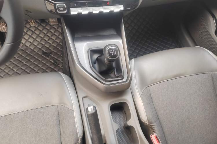 Used Baojun RC-5 2020 1.5T Manual Smart Luxury Edition