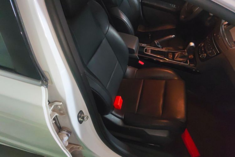 Used Peugeot 508 2013 2.0L 2nd Anniversary Edition with Automatic Sunroof – Classic Version