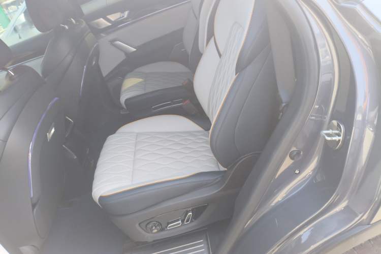 Used BYD Tang New Energy 2022 DM-i 252km Luxury Model
