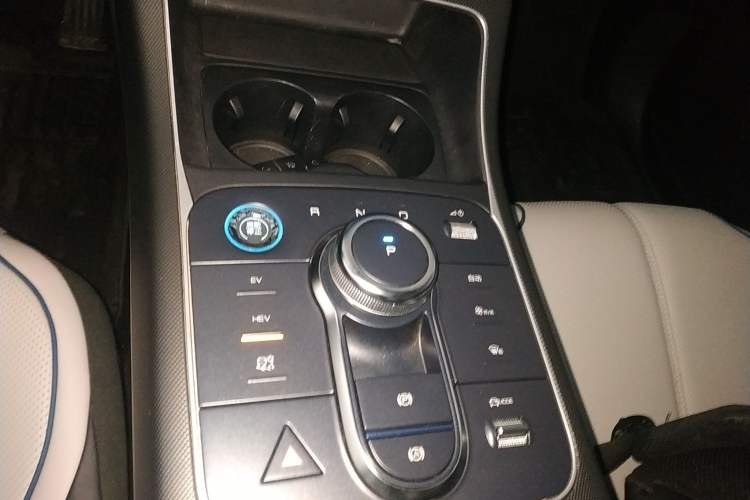 Used BYD Destroyer 05 2024 HONOR Edition DM-i 55KM Luxury Model
