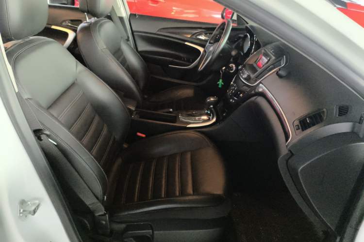 Used Buick Regal 2014 1.6T Fashionable Tech Edition
